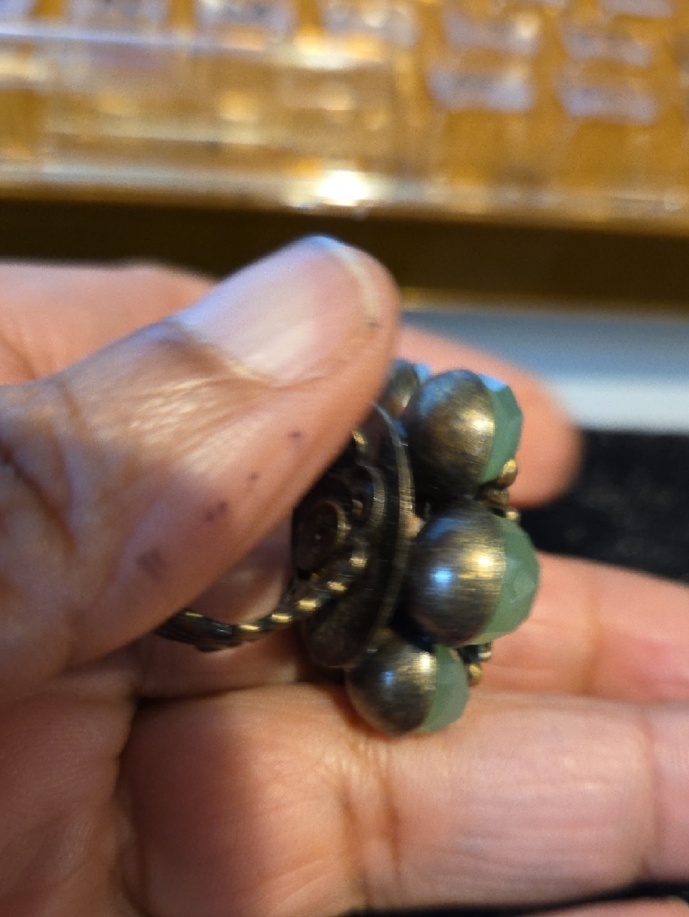 Green Floral Crystal & Pearl Ring - Picture 5 of 9